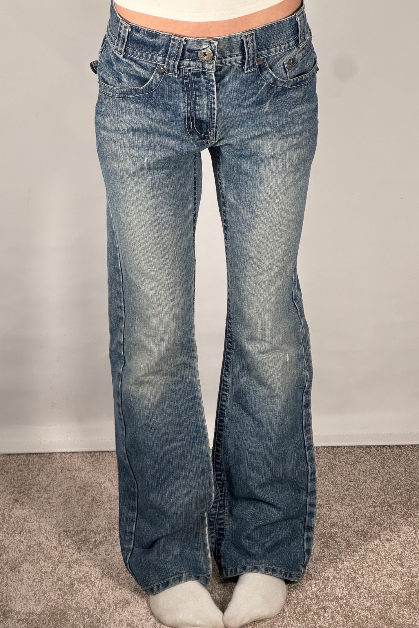 Utsvängda jeans stl: XS