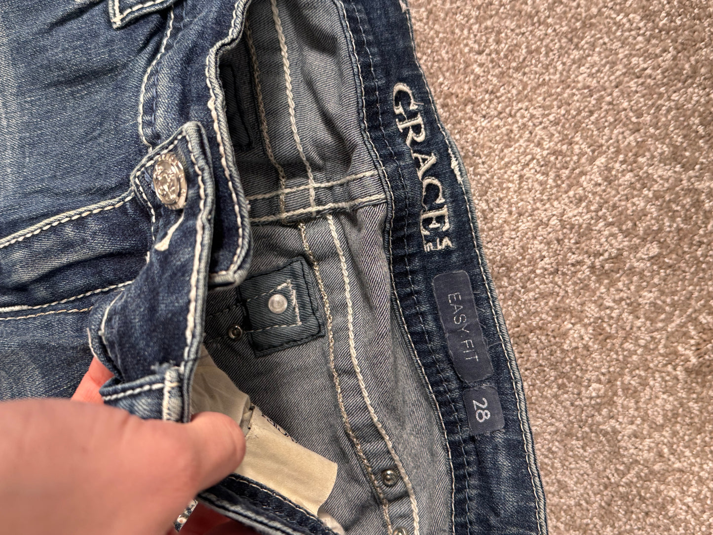 Utsvingte jeans str: S