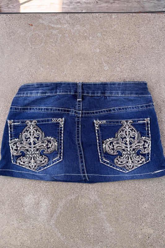 17 st jeanskjolar i blandade storlekar – second hand bundle