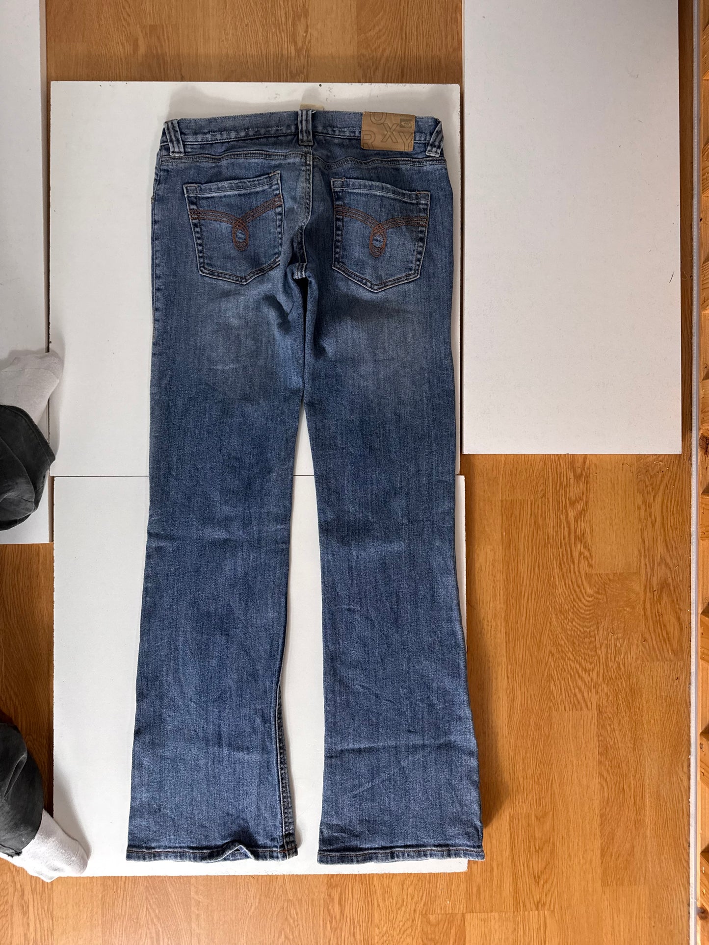 Low-waisted jeans size: S