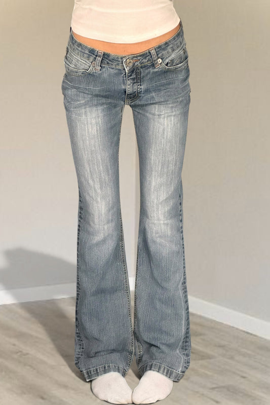 Utsvängda jeans stl: XS
