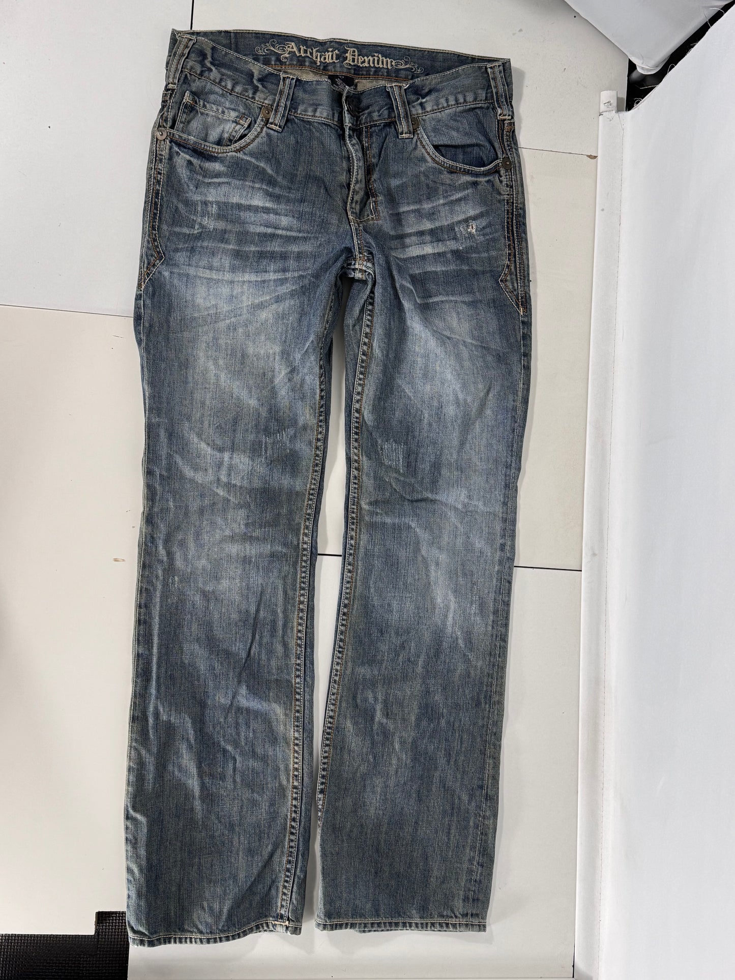Utsvingte jeans str: L