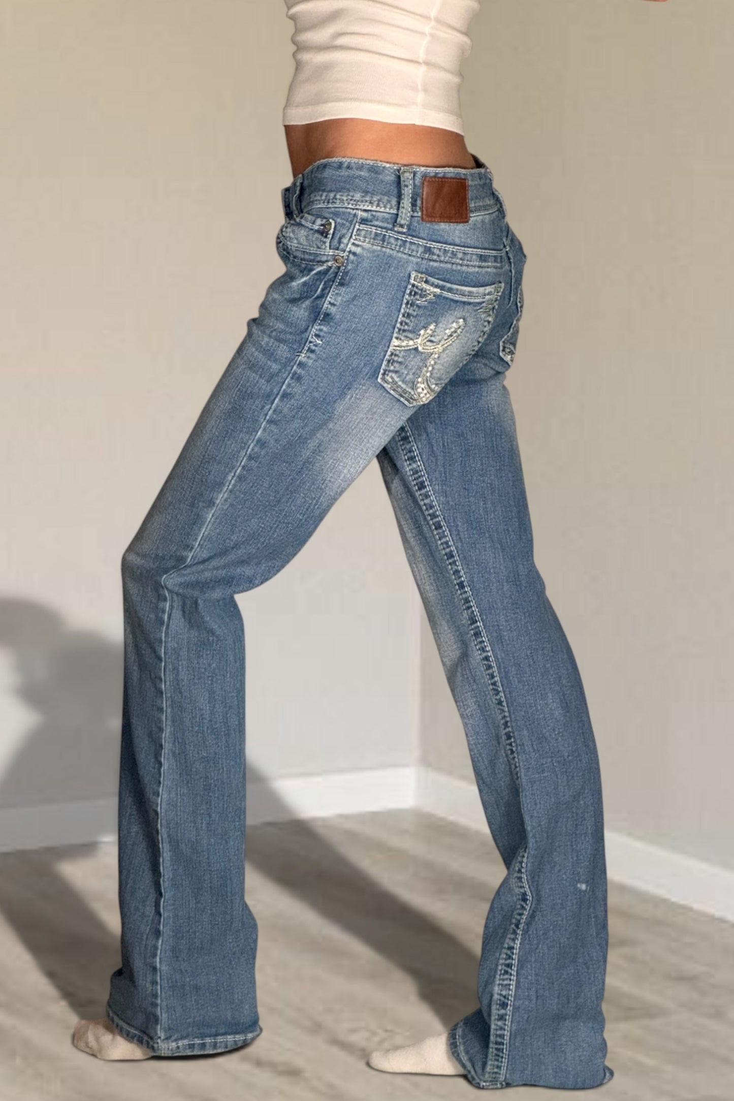 Low-rise jeans size: S
