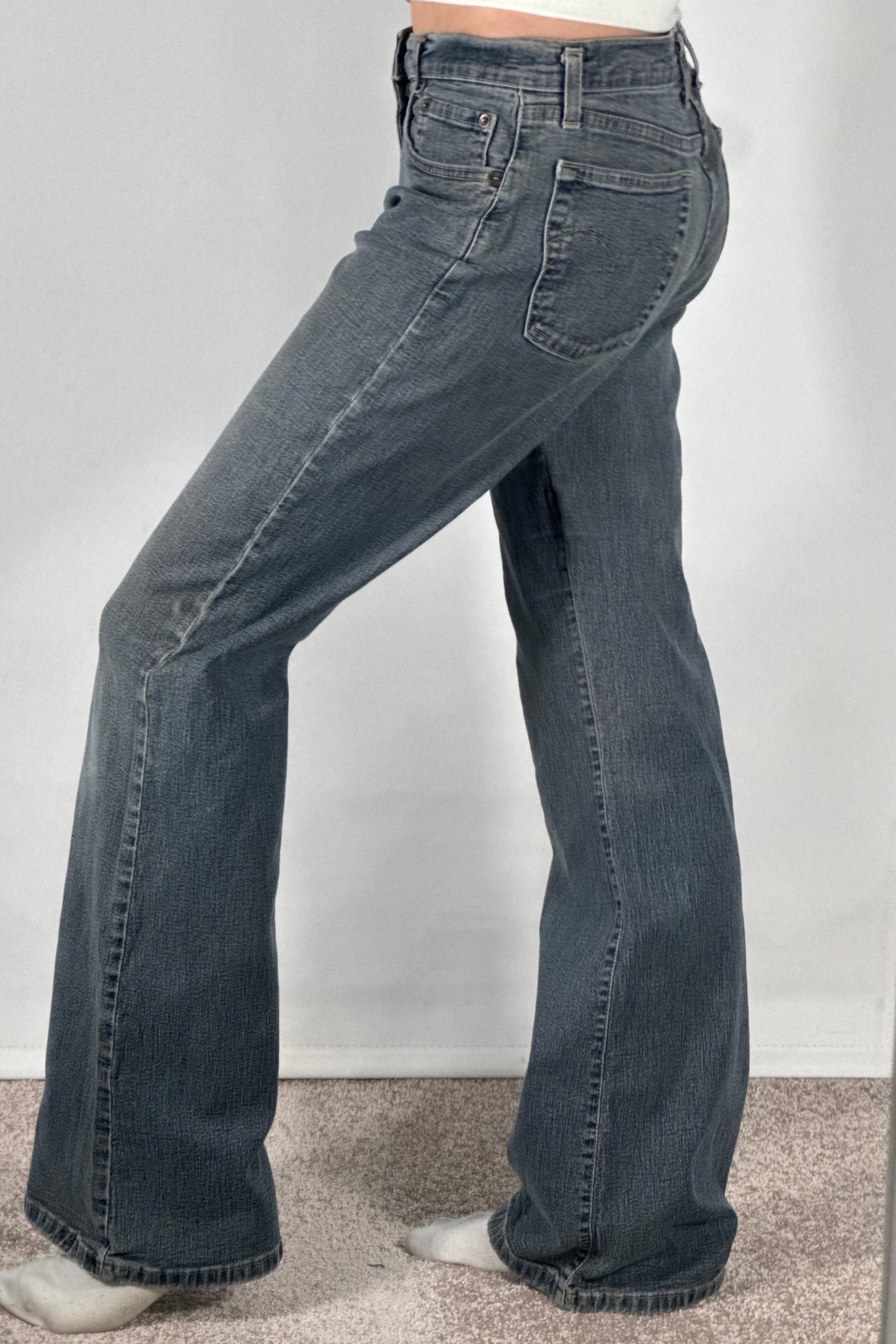Utsvingte jeans str: S