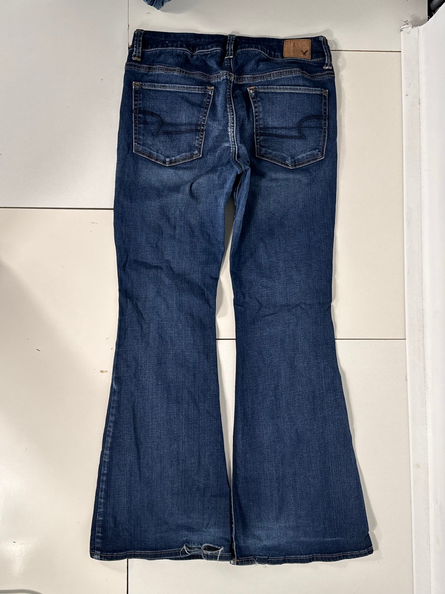 Utsvingte jeans str: S