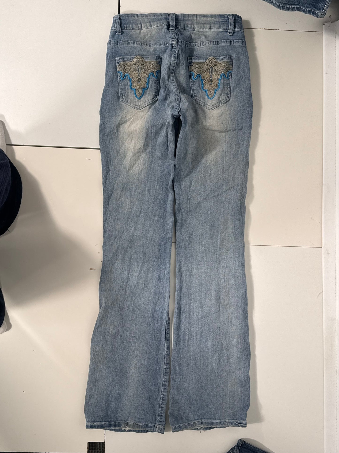 Utsvingte jeans str: XS