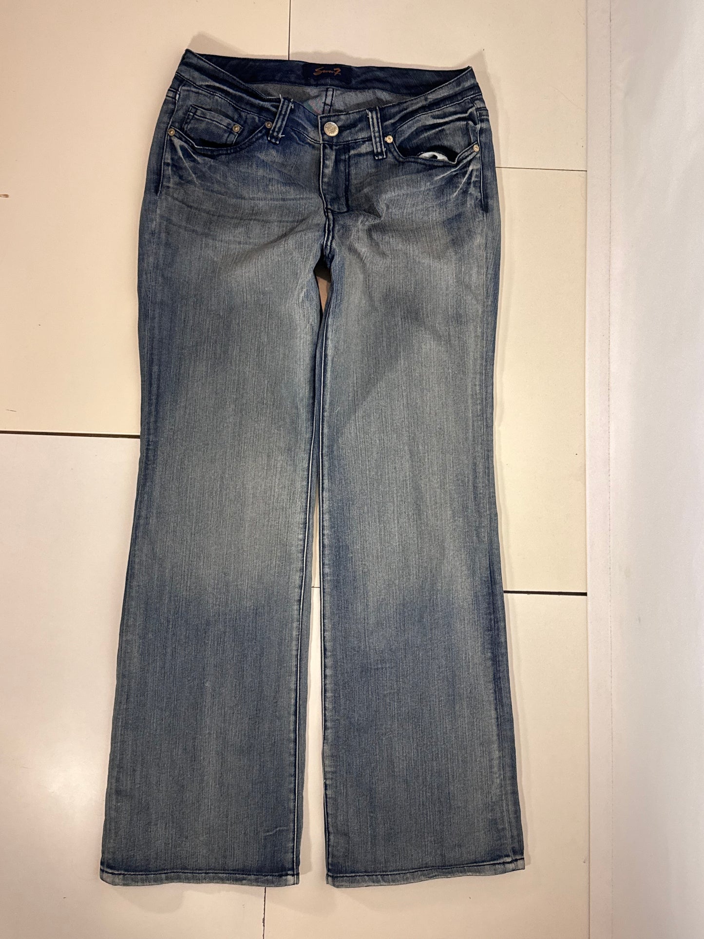 Utsvängda jeans stl: S