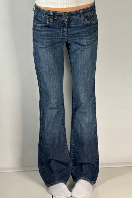 Utsvängda jeans stl: XS/S