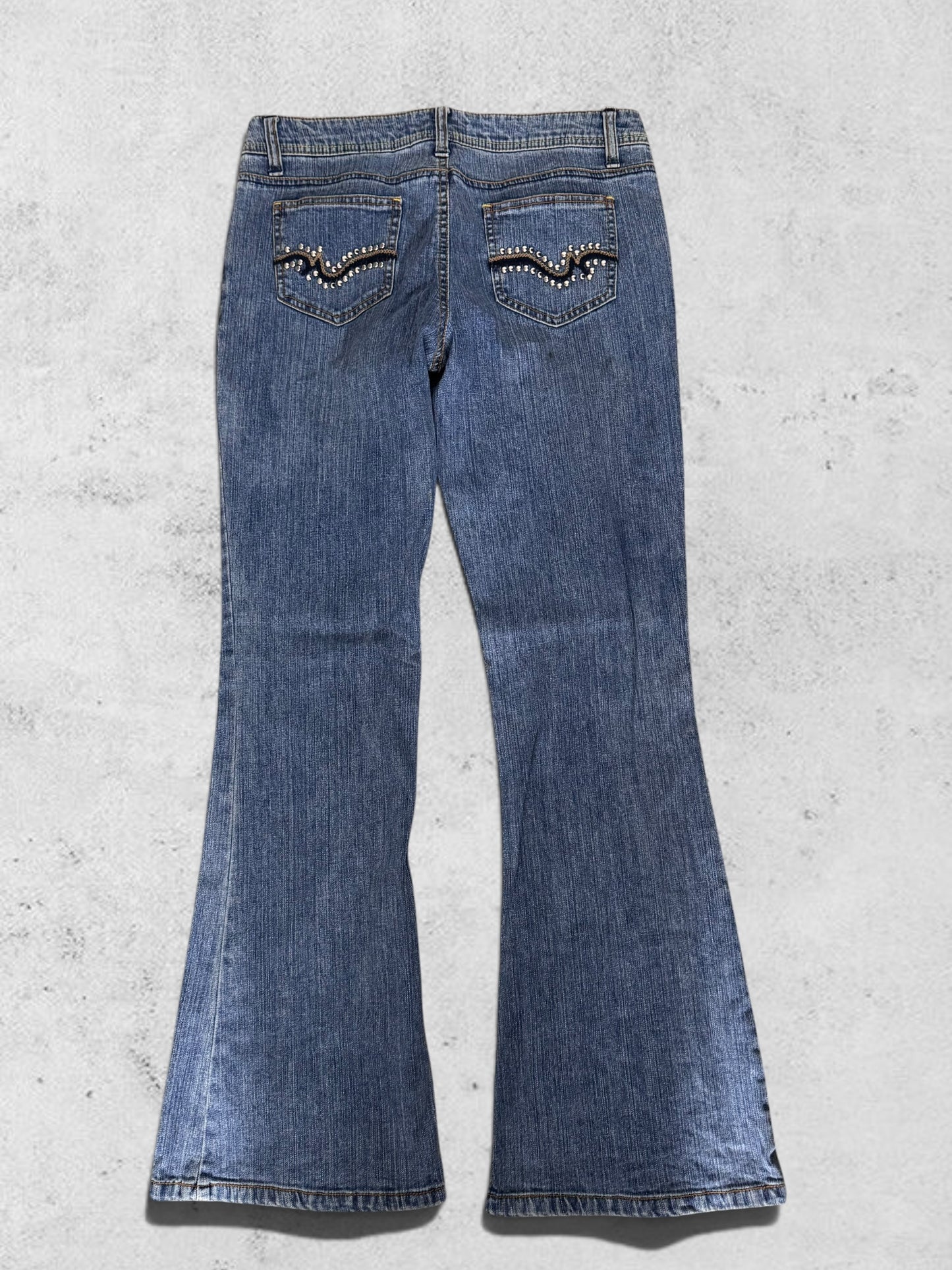 Utsvängda jeans stl: S