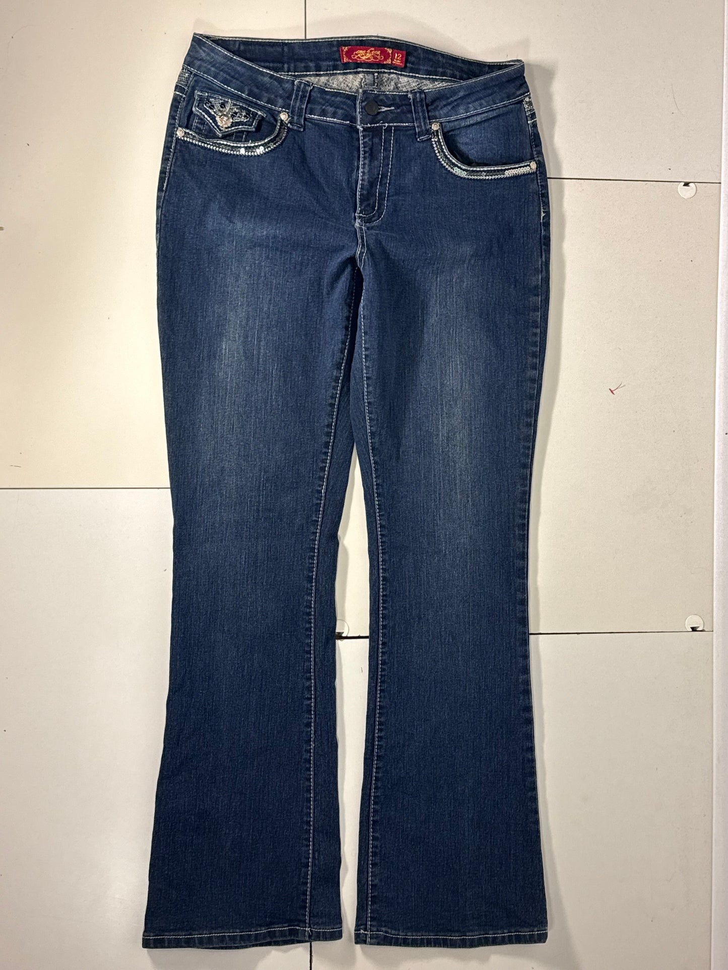 Utsvängda jeans stl: L