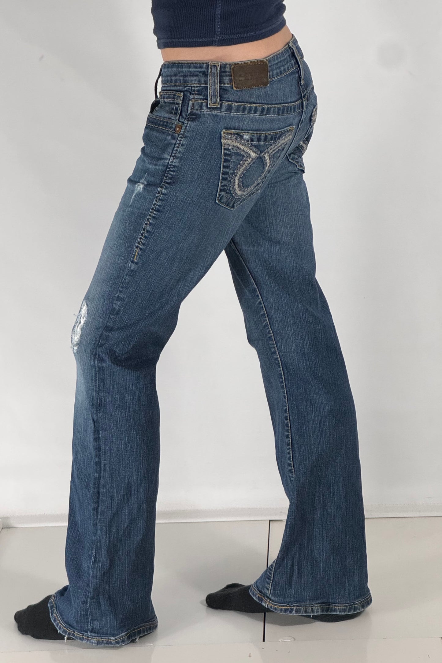 Utsvängda jeans stl: S
