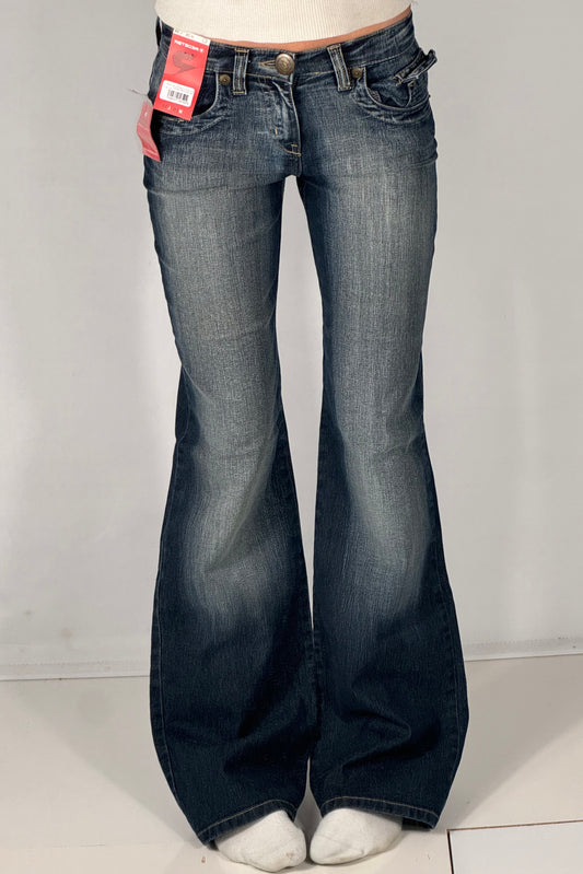 Utsvingte jeans str: XXS