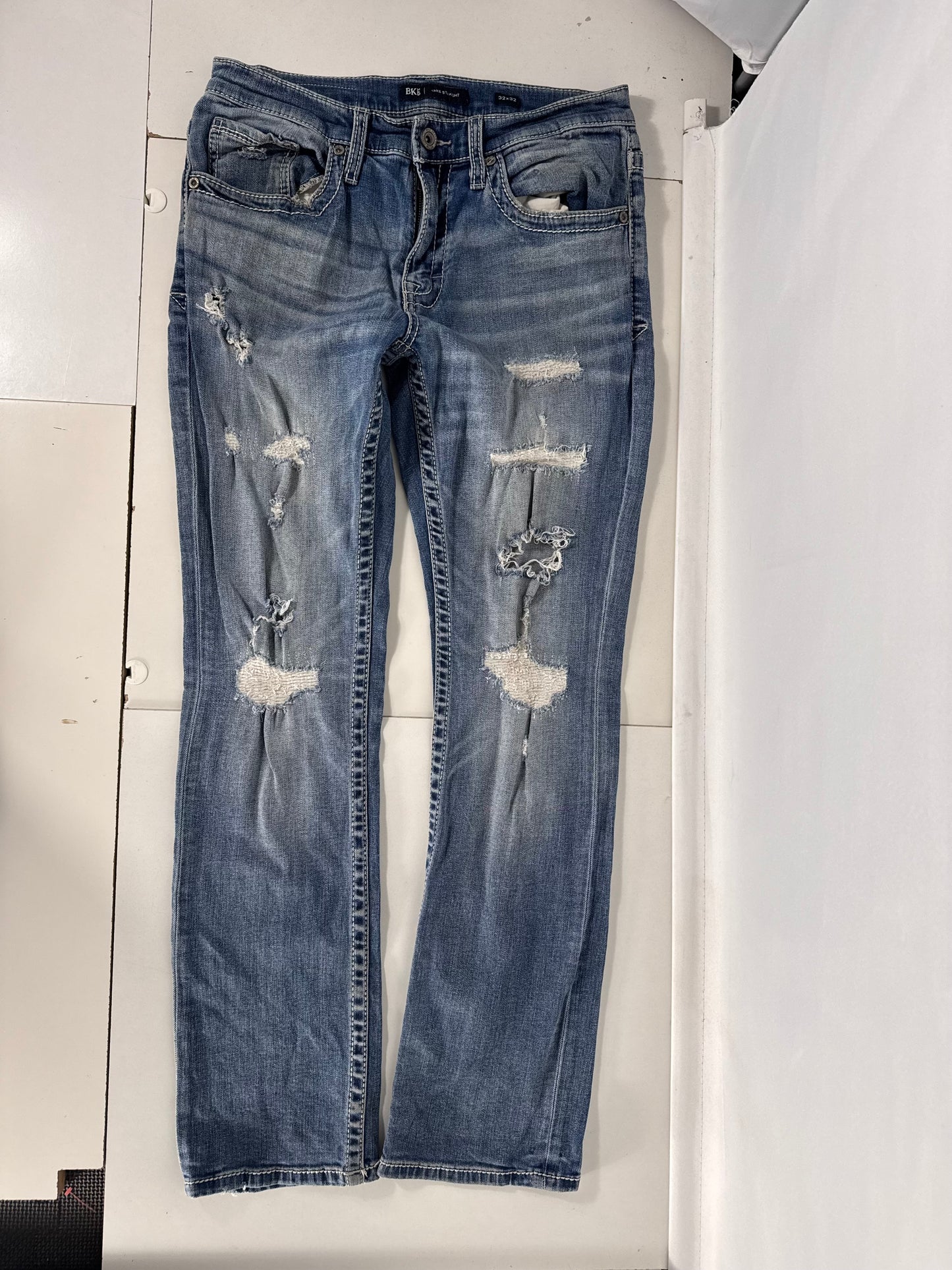 Utsvingte jeans str: