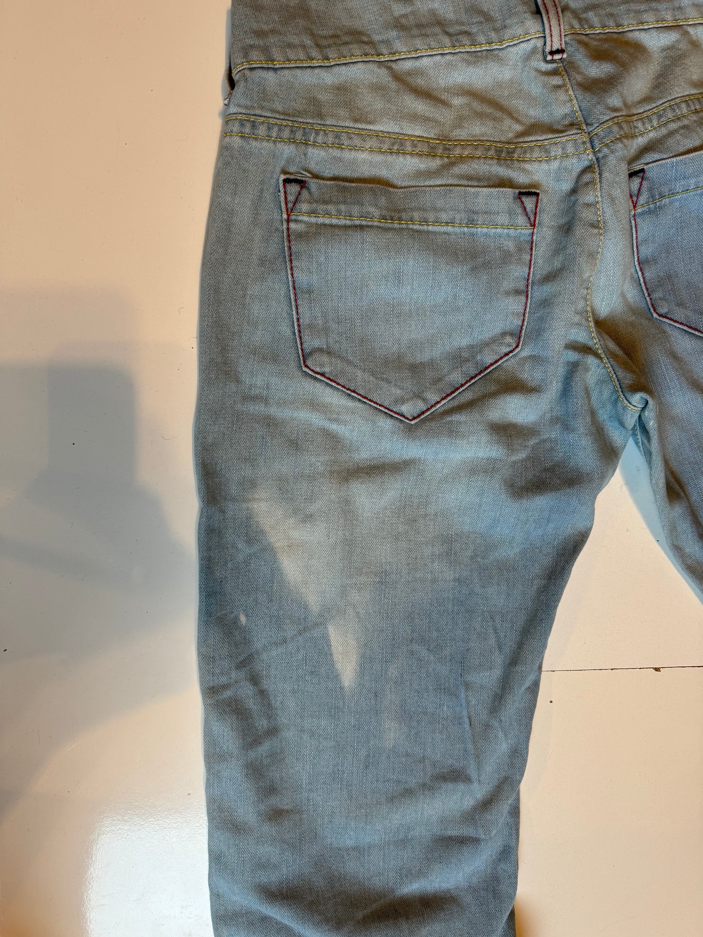 Lågmidjade jeans–stl: L