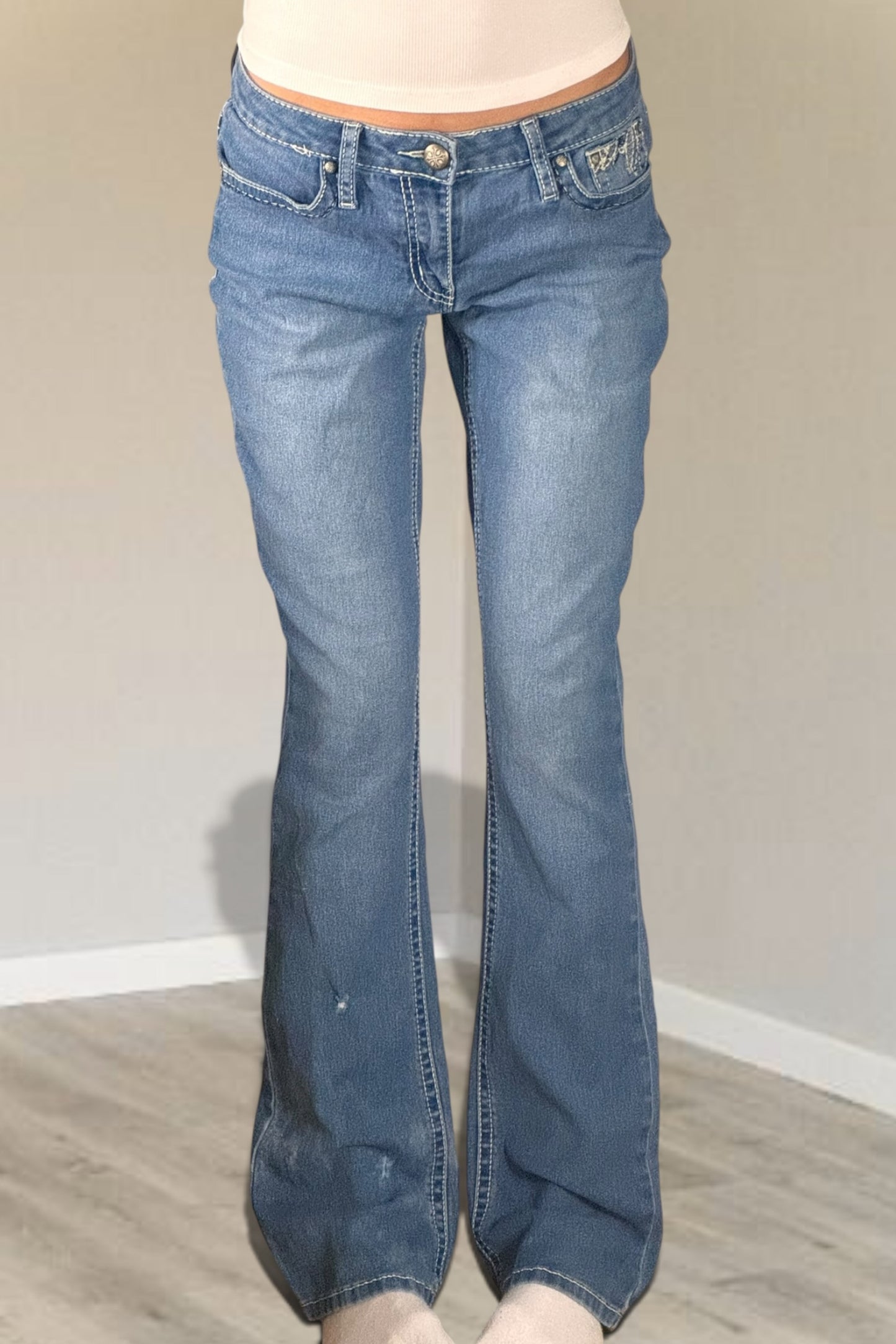 Low-rise jeans size: S