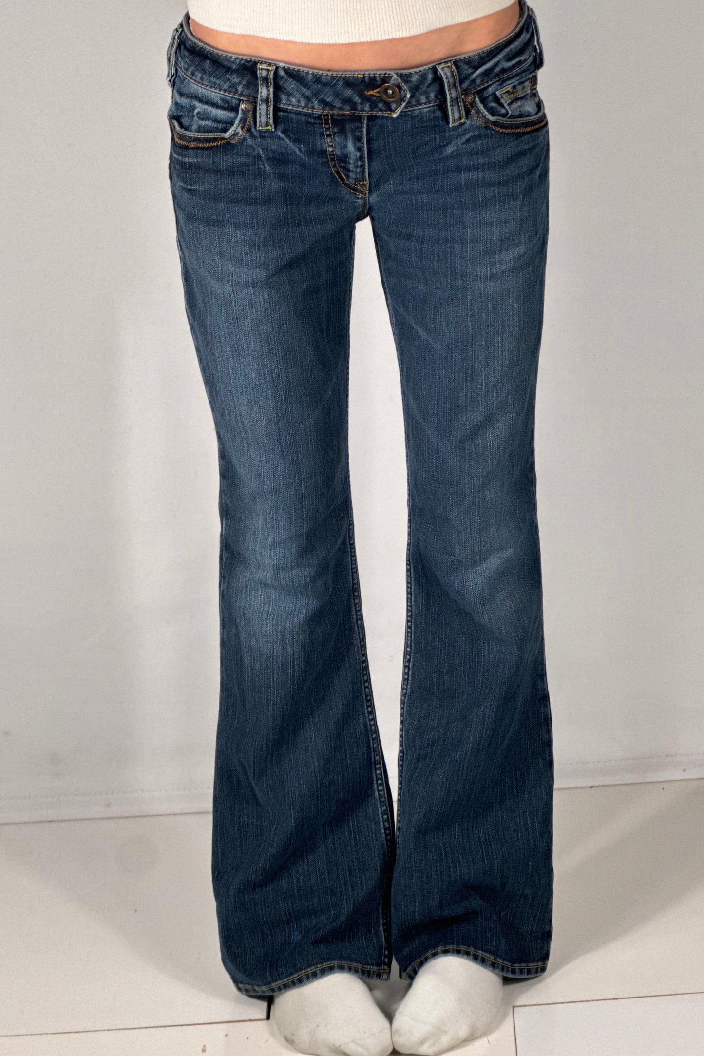 Lavtaljede jeans str: M