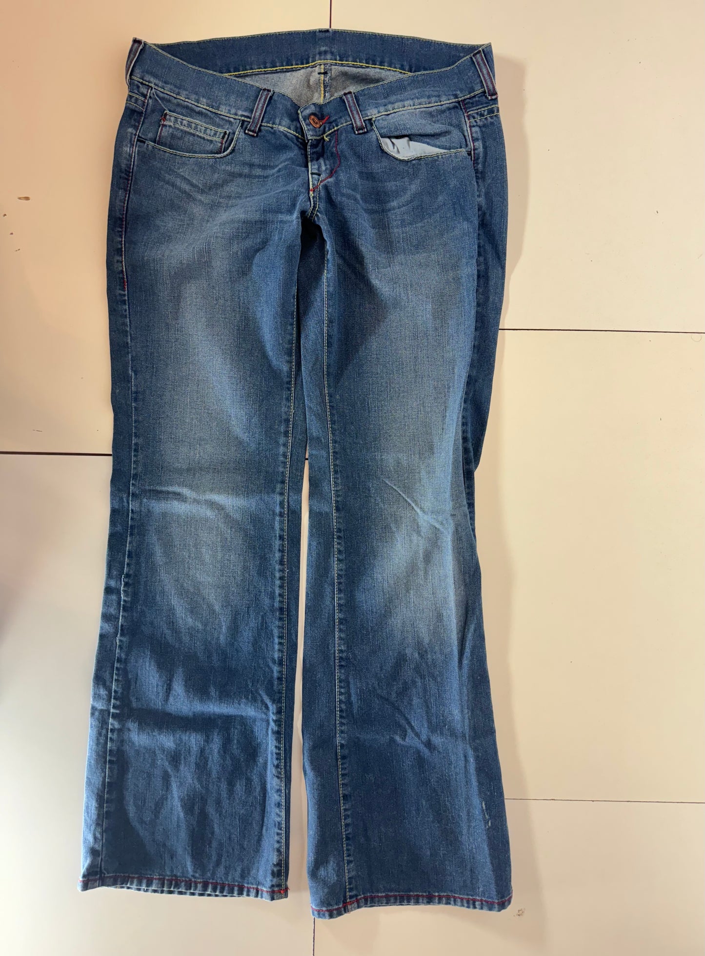 Lågmidjade jeans–stl: L