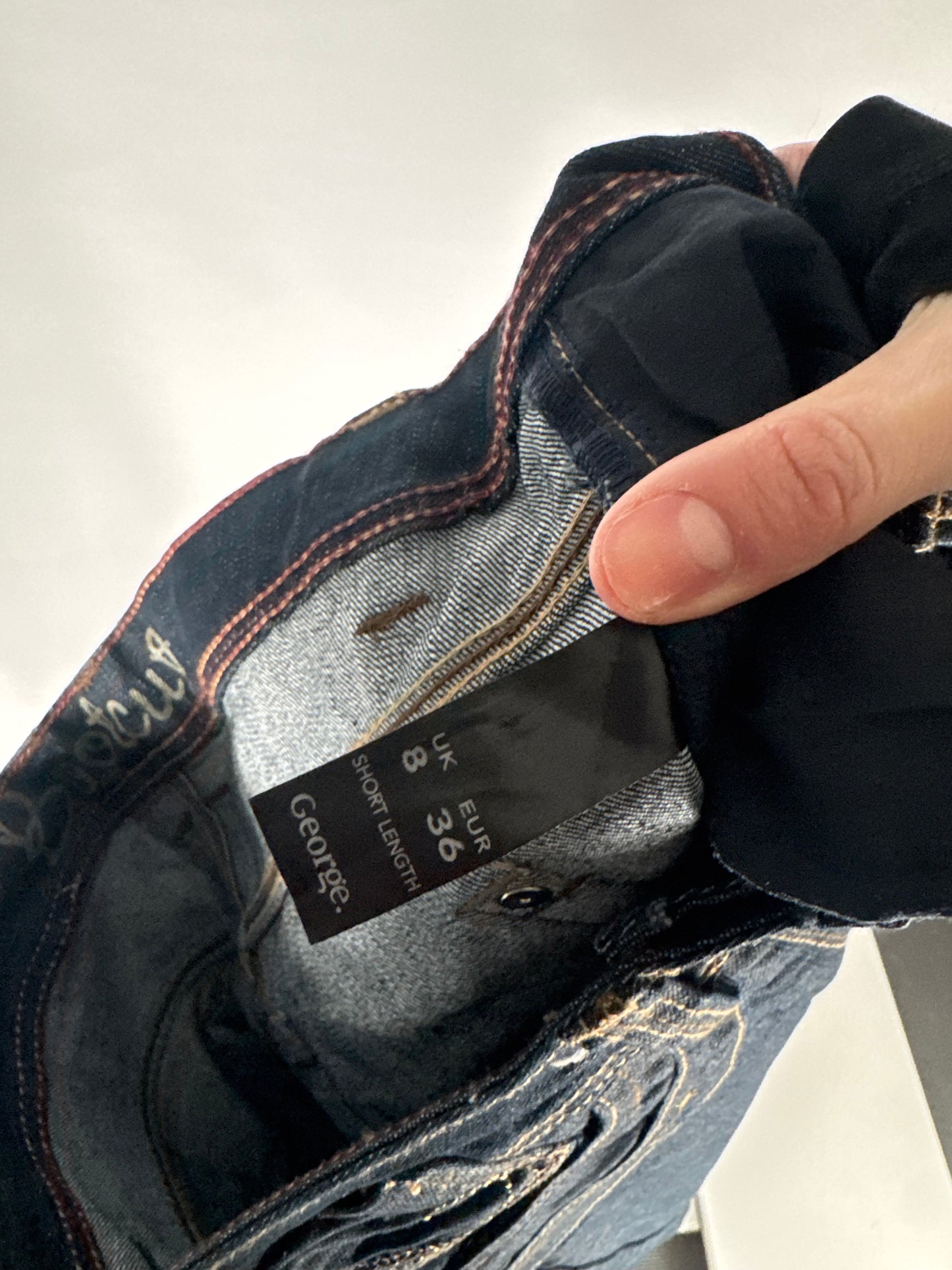 Utsvängda jeans stl: S