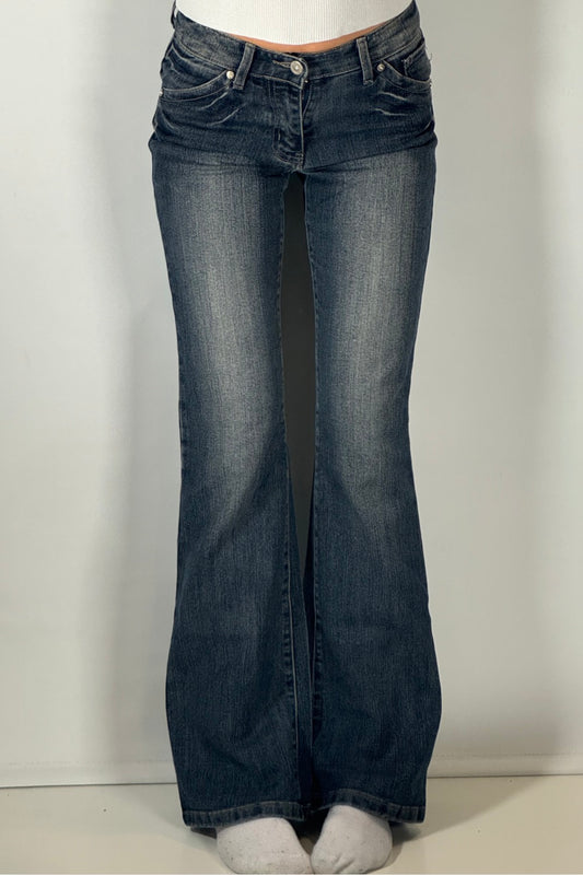 Utsvängda jeans stl: XXS