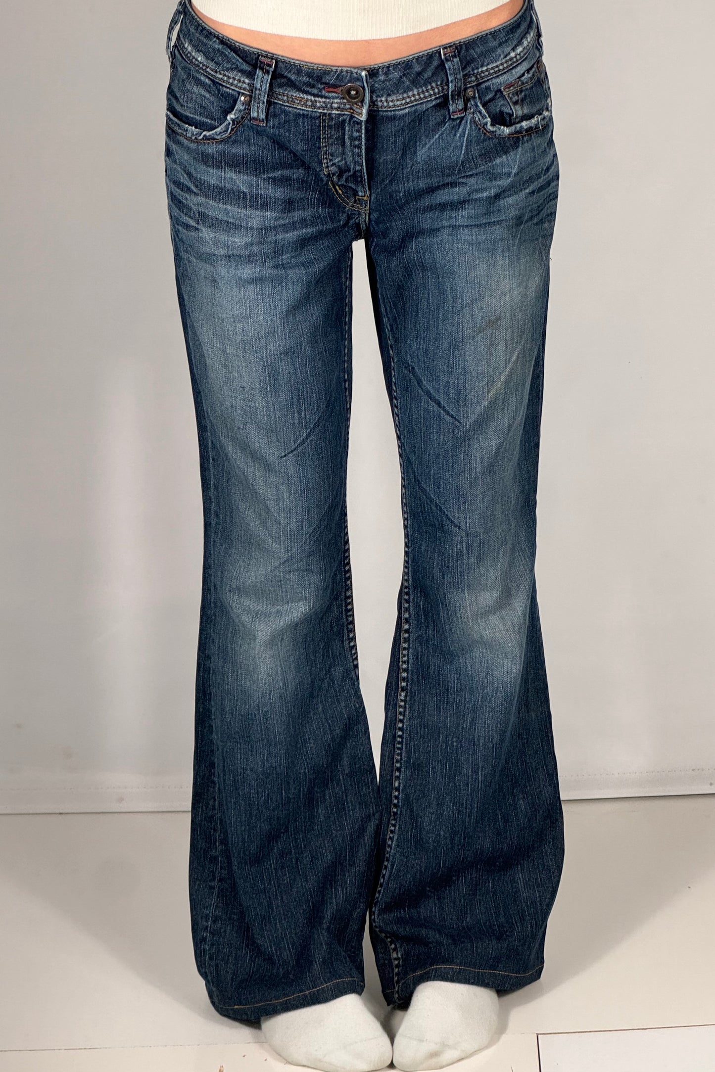 Lågmidjade jeans stl: M