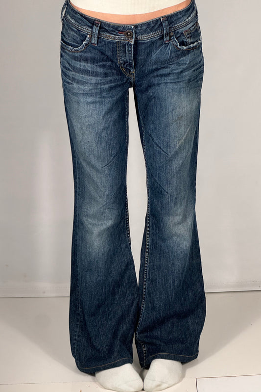 Lågmidjade jeans stl: M