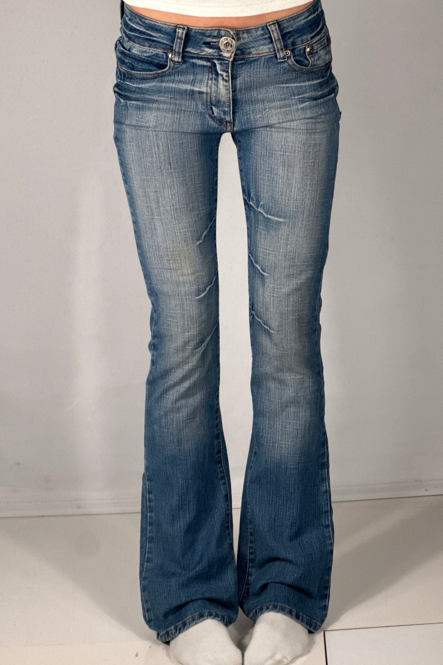 Utsvängda jeans stl: XXS