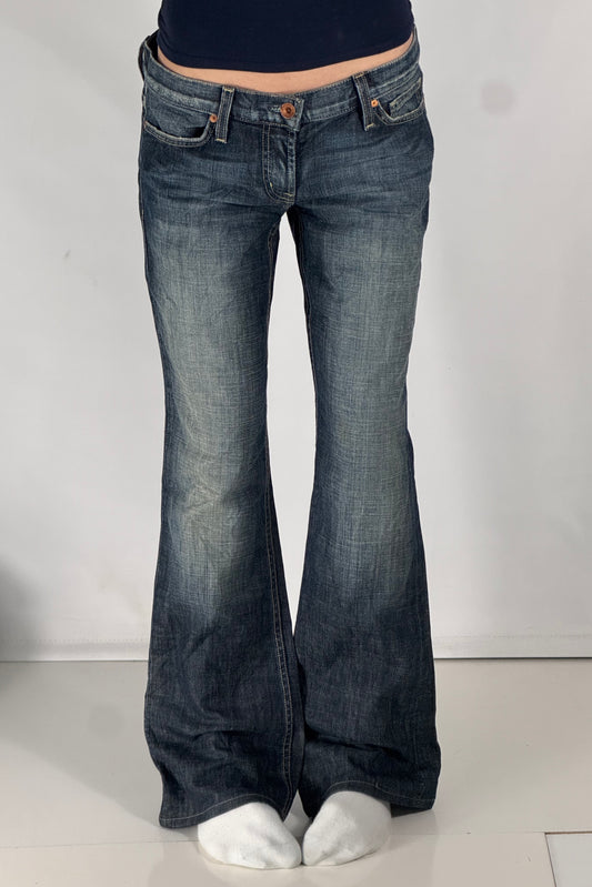 Lågmidjade jeans stl: M