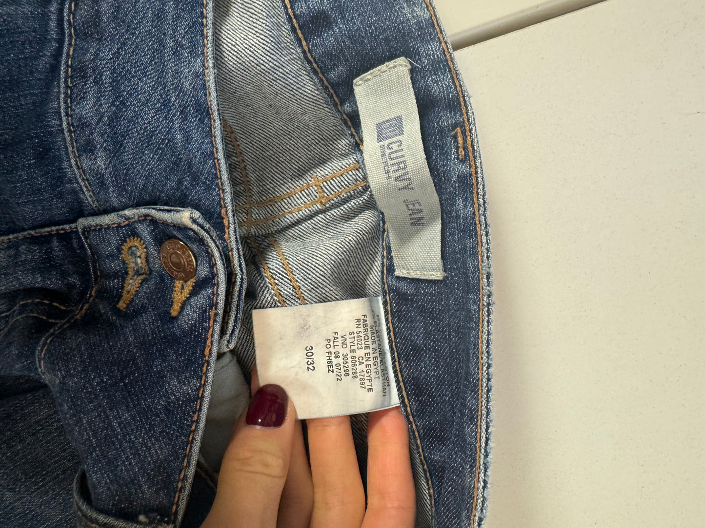 Utsvängda jeans stl: M