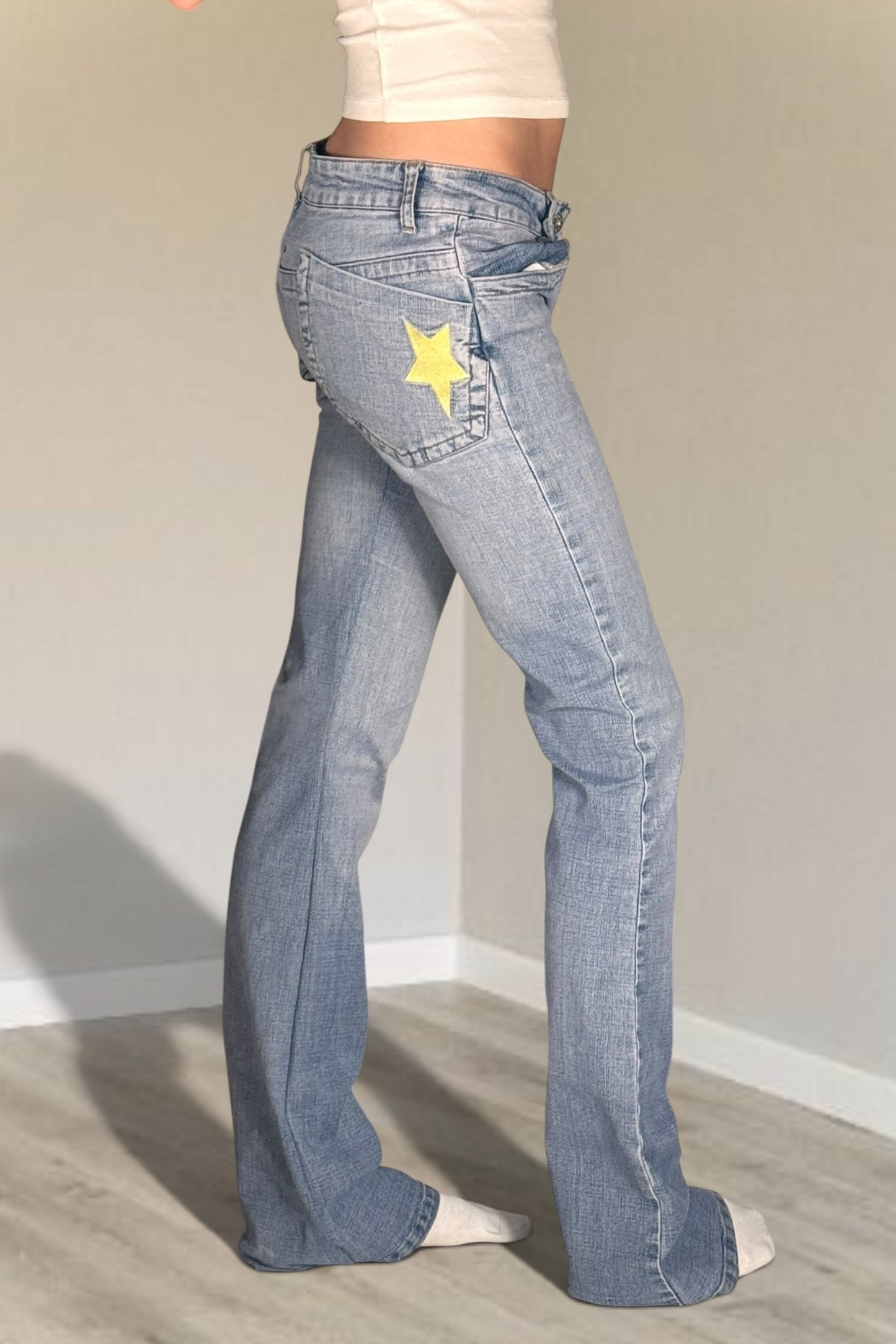 Low-rise jeans size: S