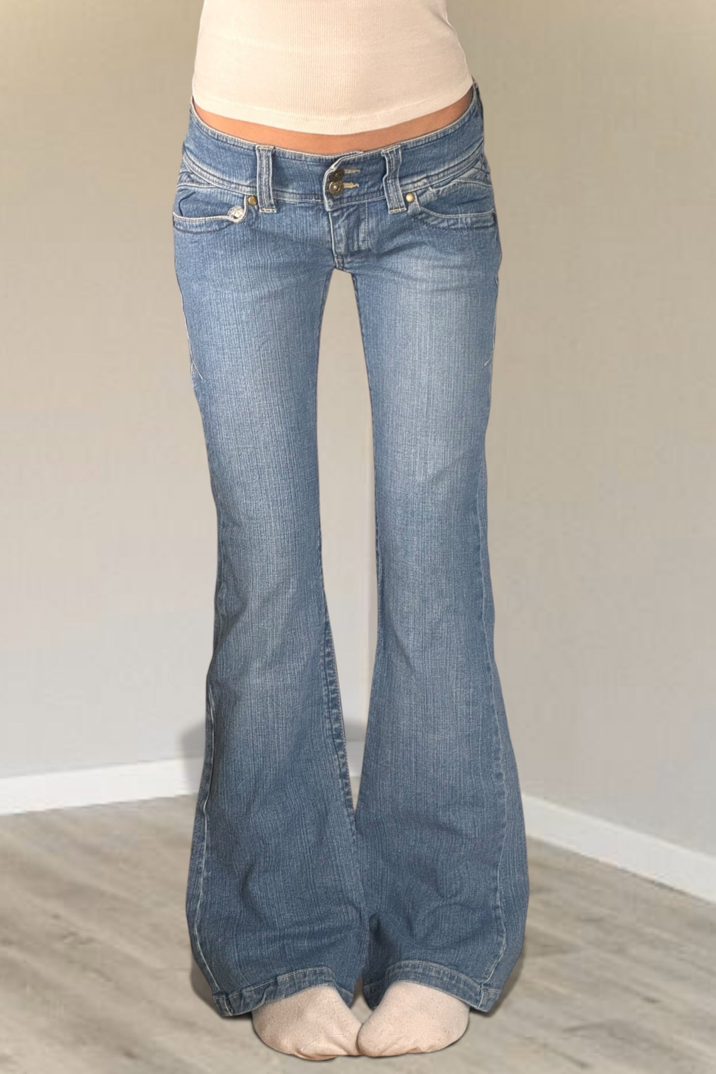 Low-rise jeans size: S