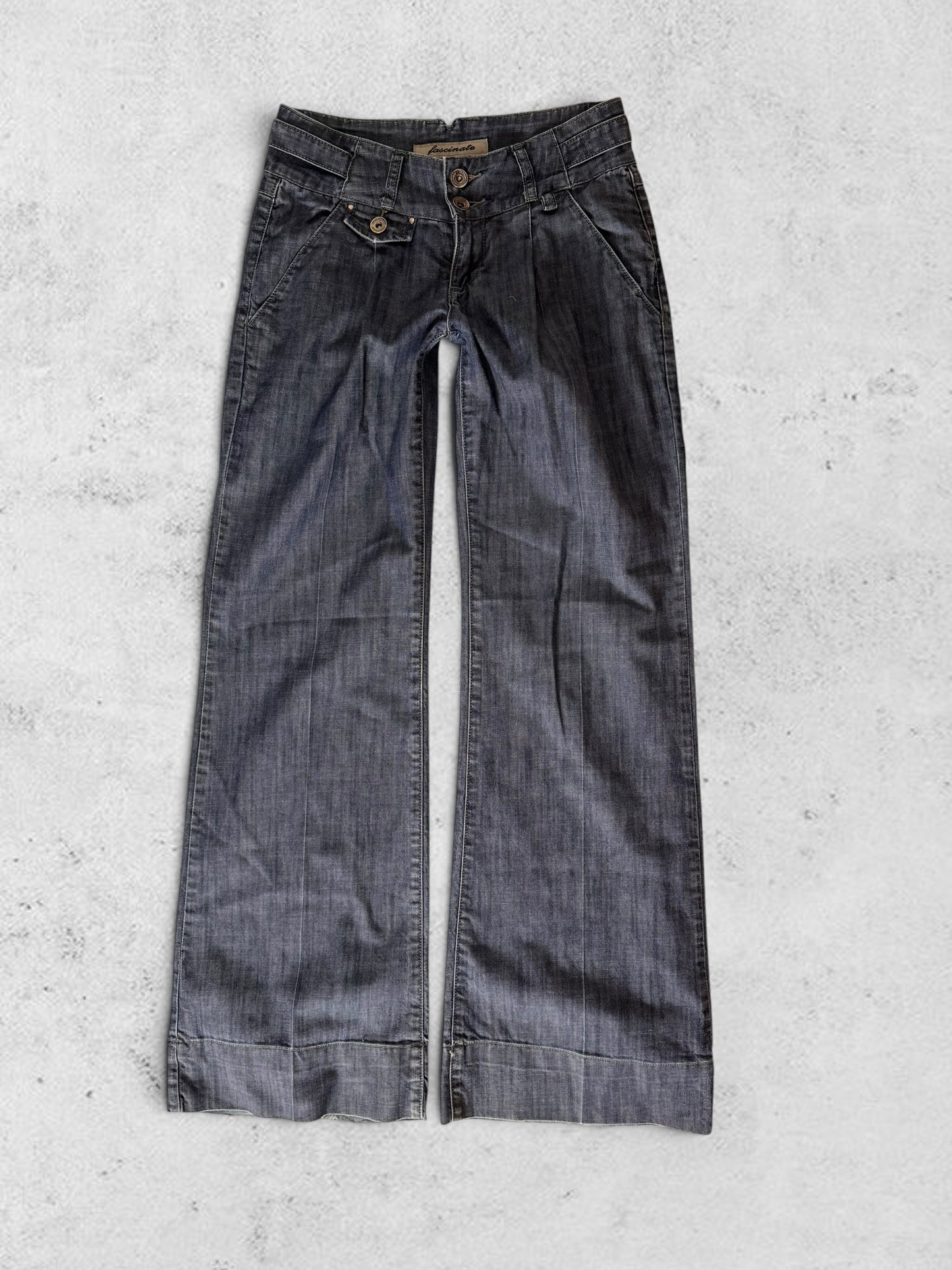 Low-rise jeans size: XXS