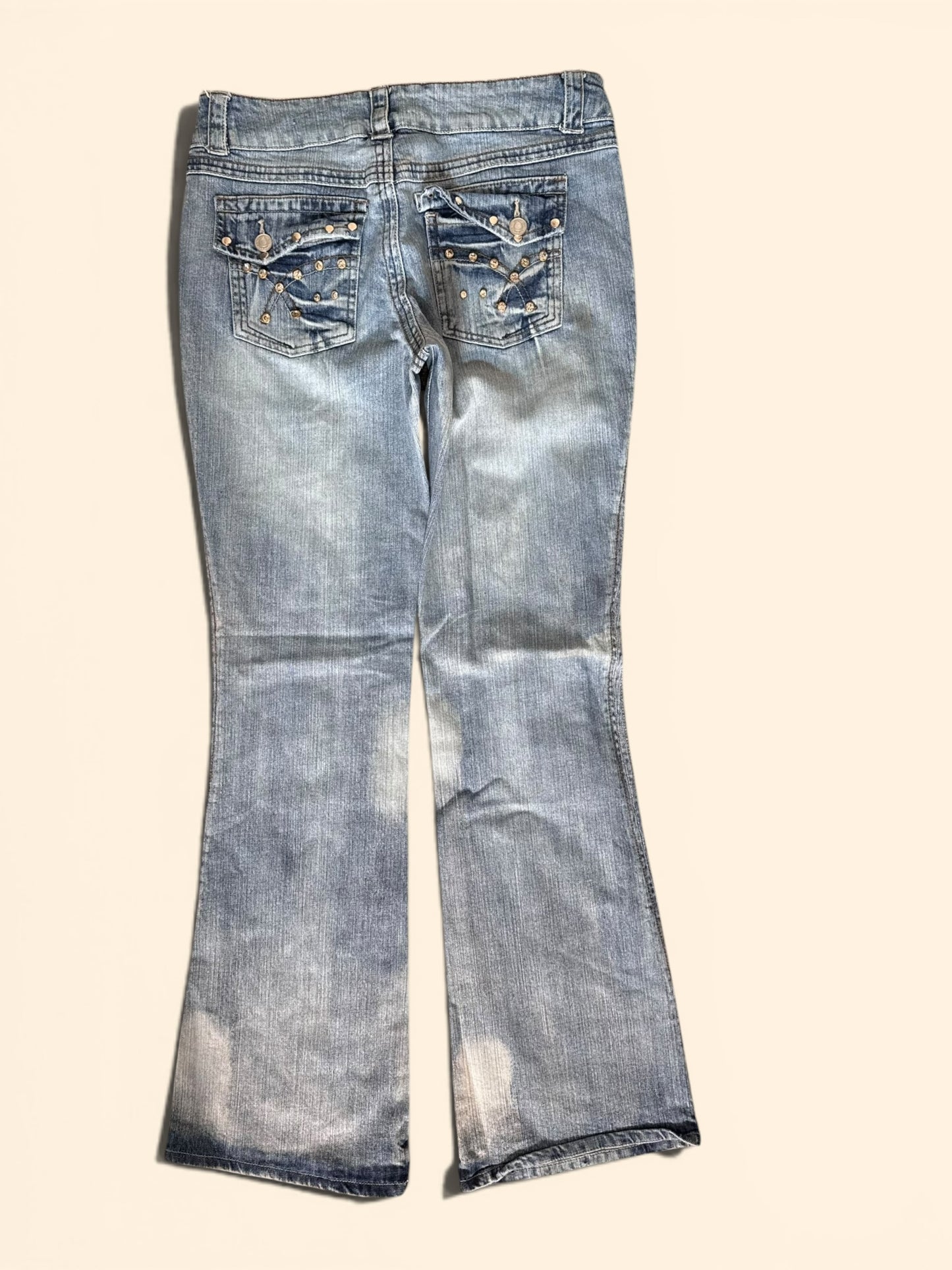 Utsvängda jeans stl: S