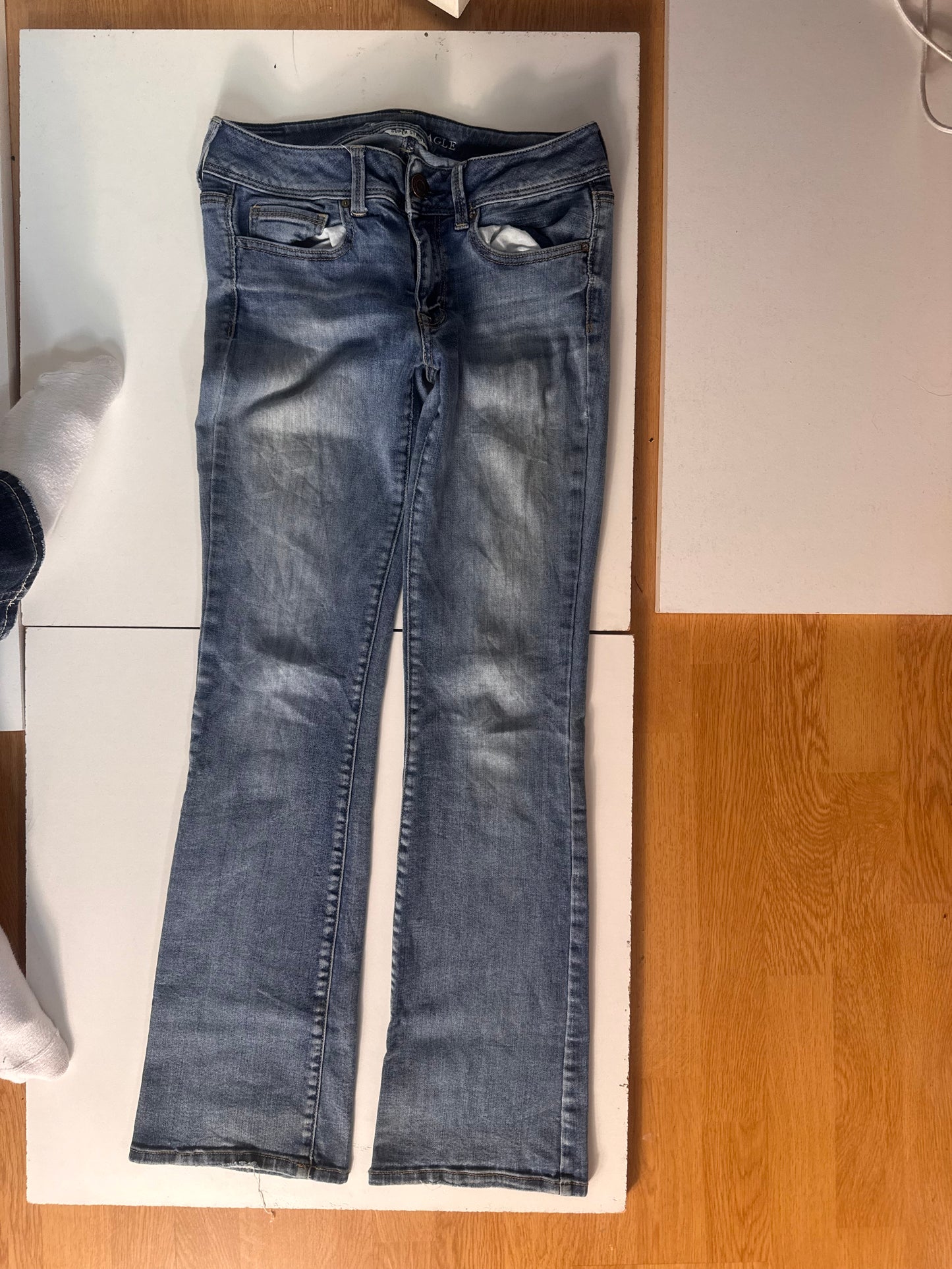 Low-rise jeans size: S