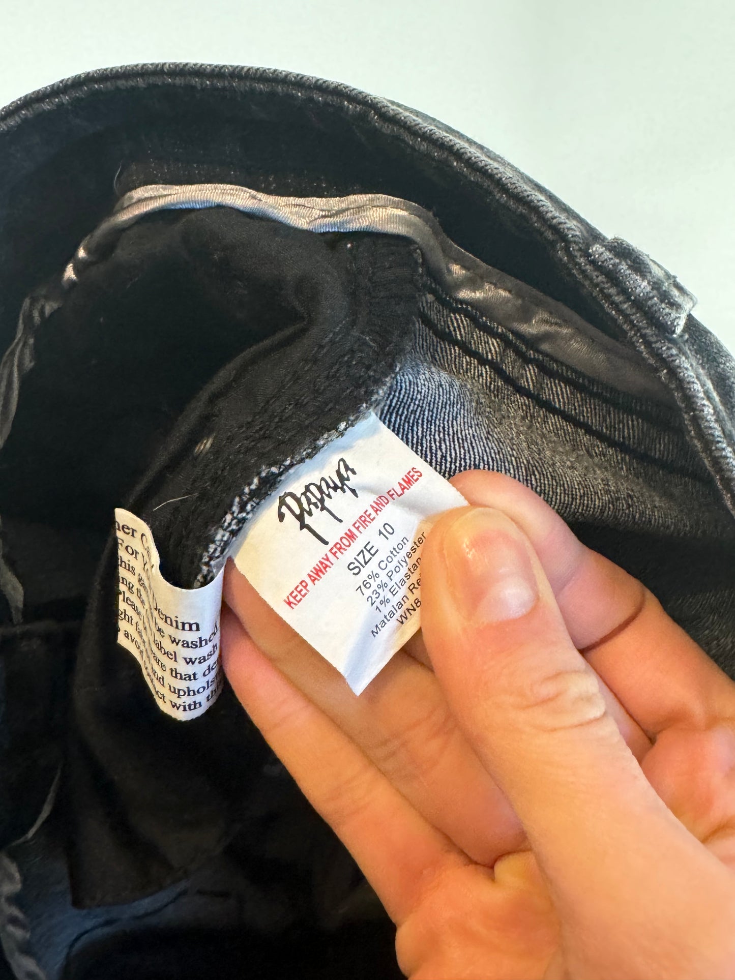 Utsvängda jeans stl: S