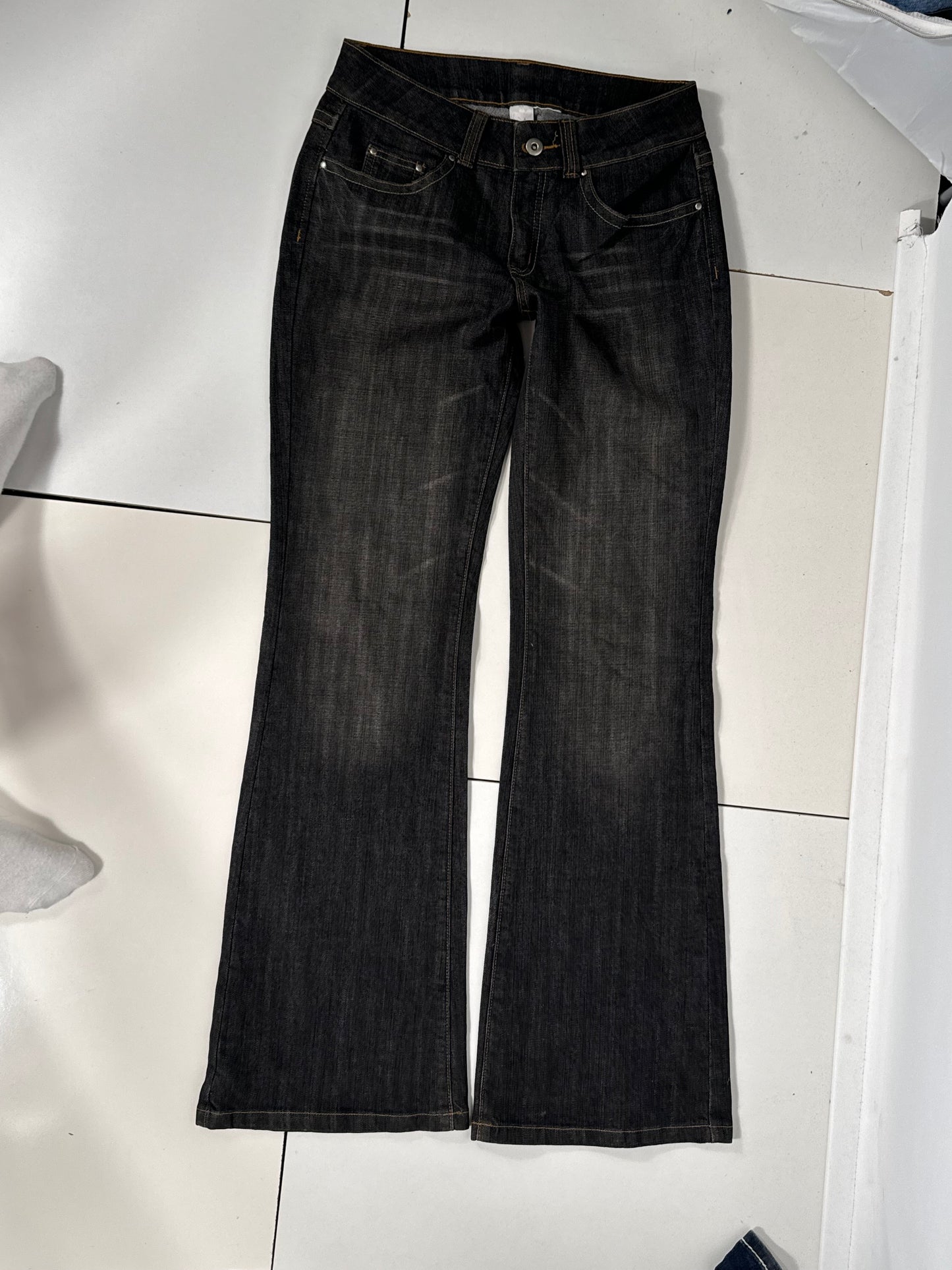 Utsvingte jeans str: XS