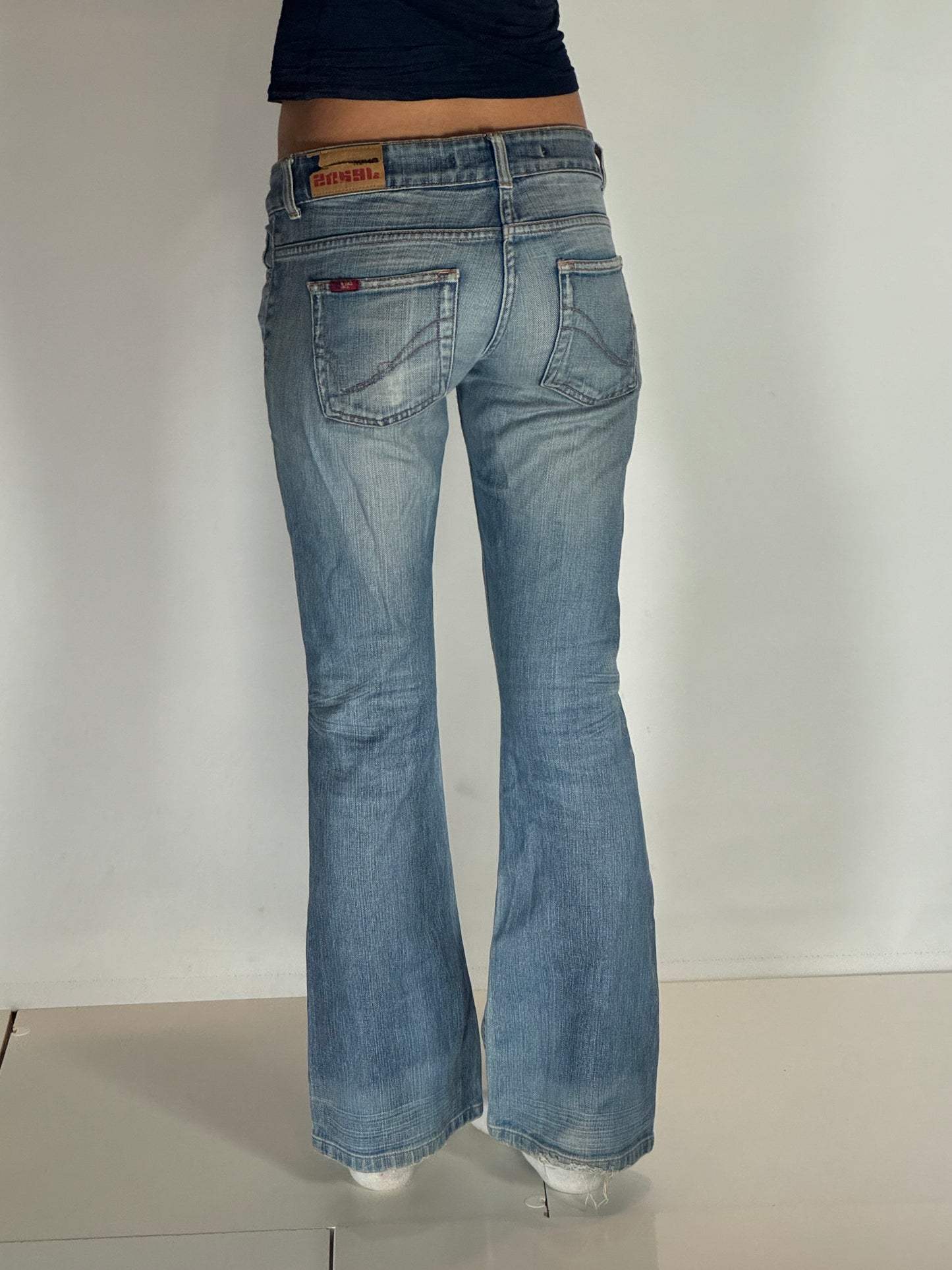 Lågmidjade jeans–stl: S