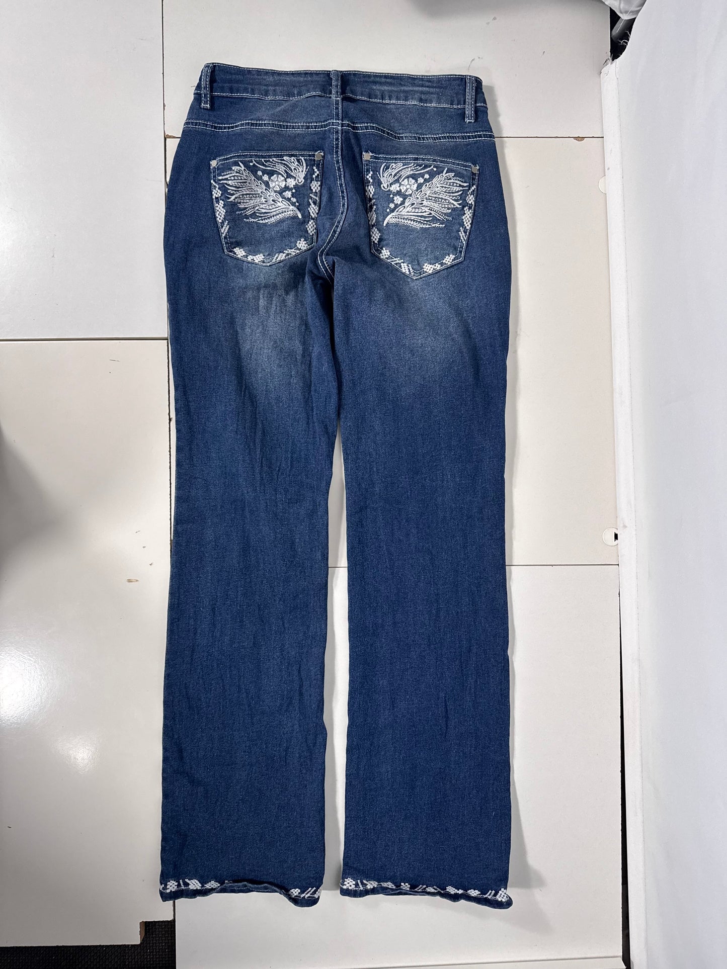 Utsvängda jeans stl: S