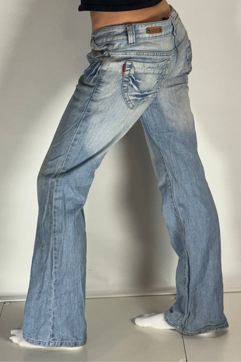 Lågmidjade jeans–stl: M