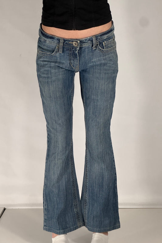 Lågmidjade jeans stl: M