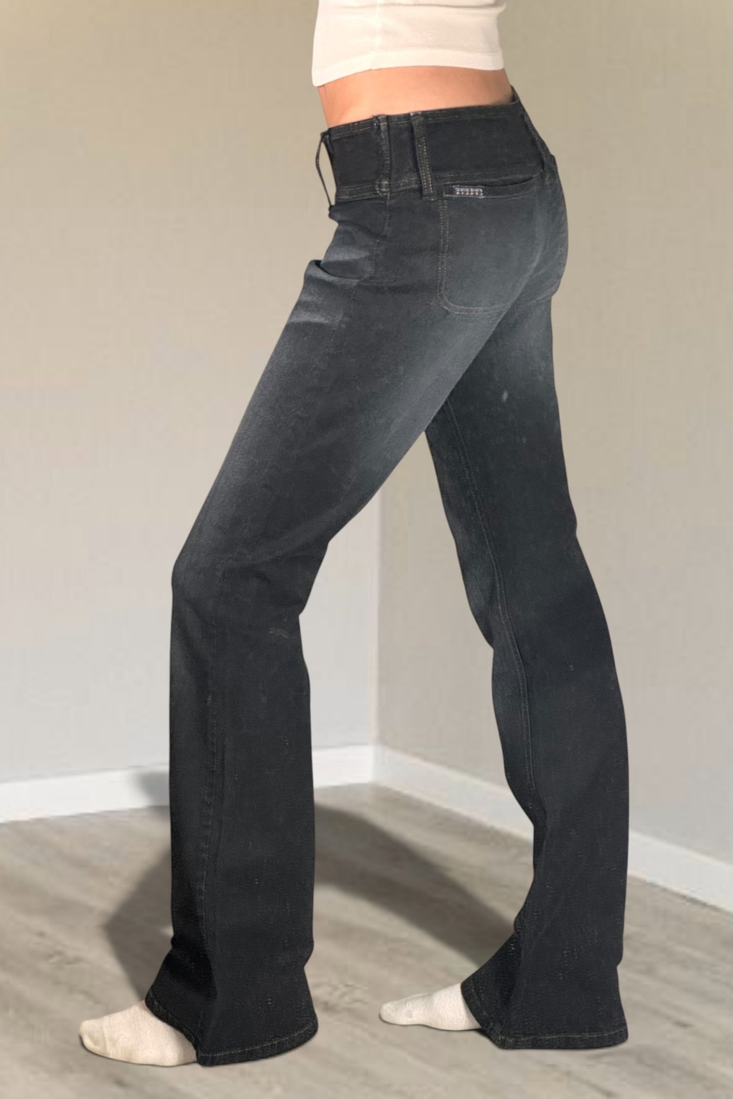 Low-rise jeans size: XS