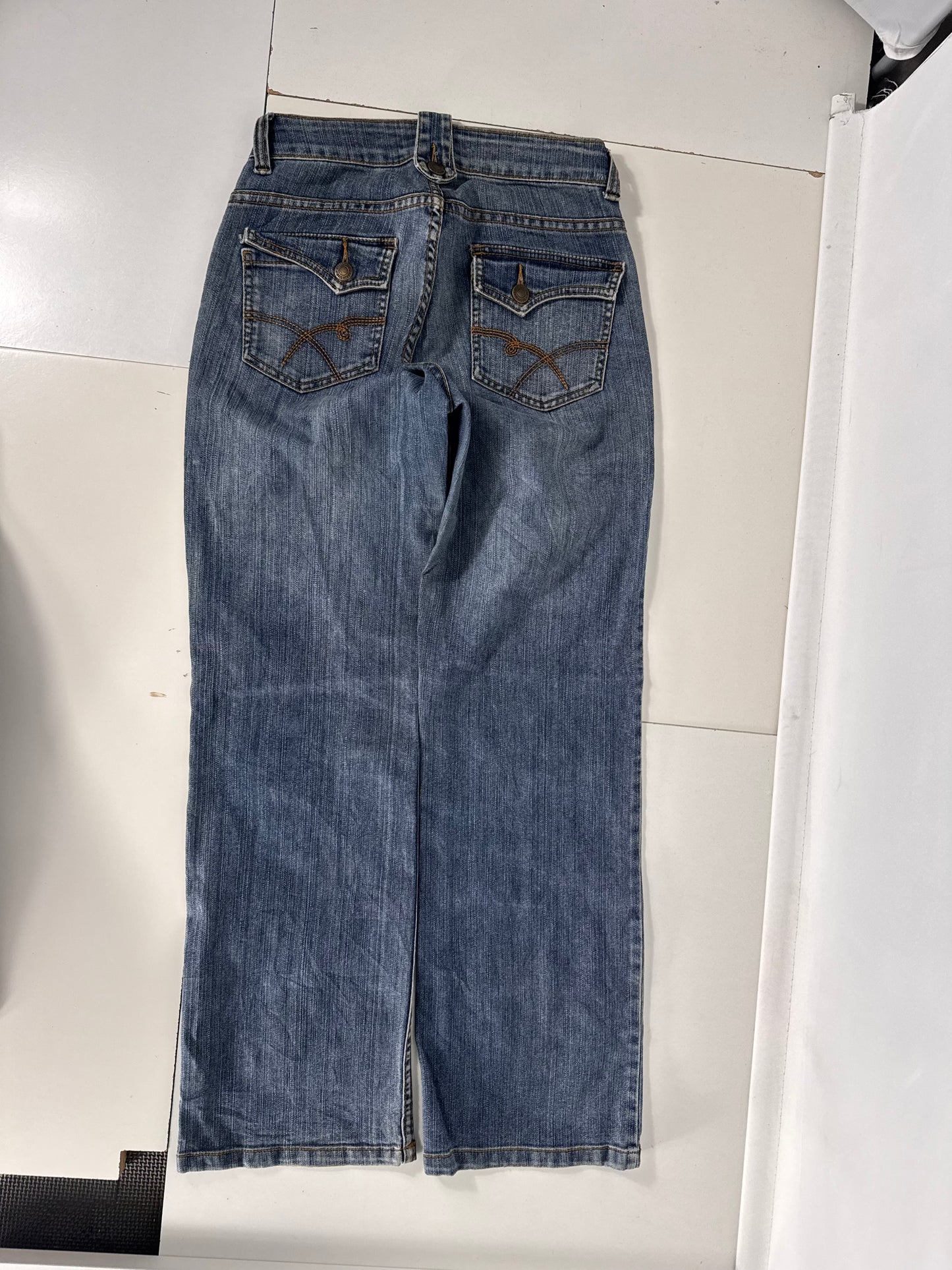 Utsvingte jeans str: XS