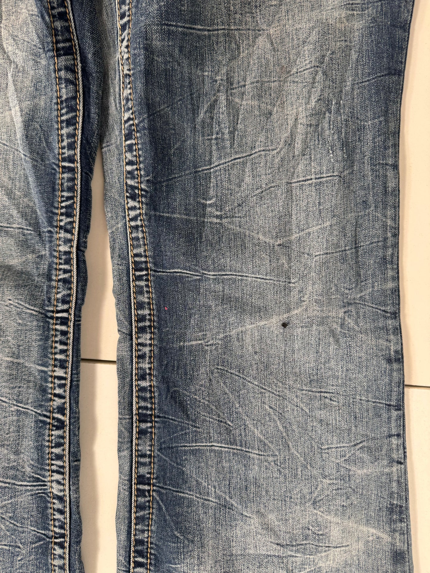 Utsvingte jeans str: M