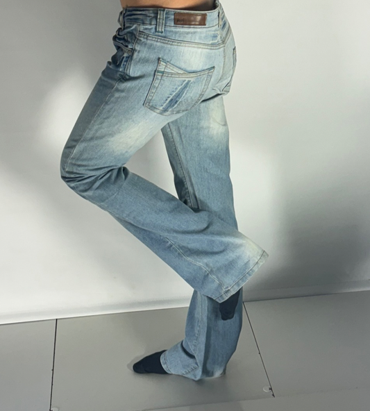 Lågmidjade jeans–stl: M