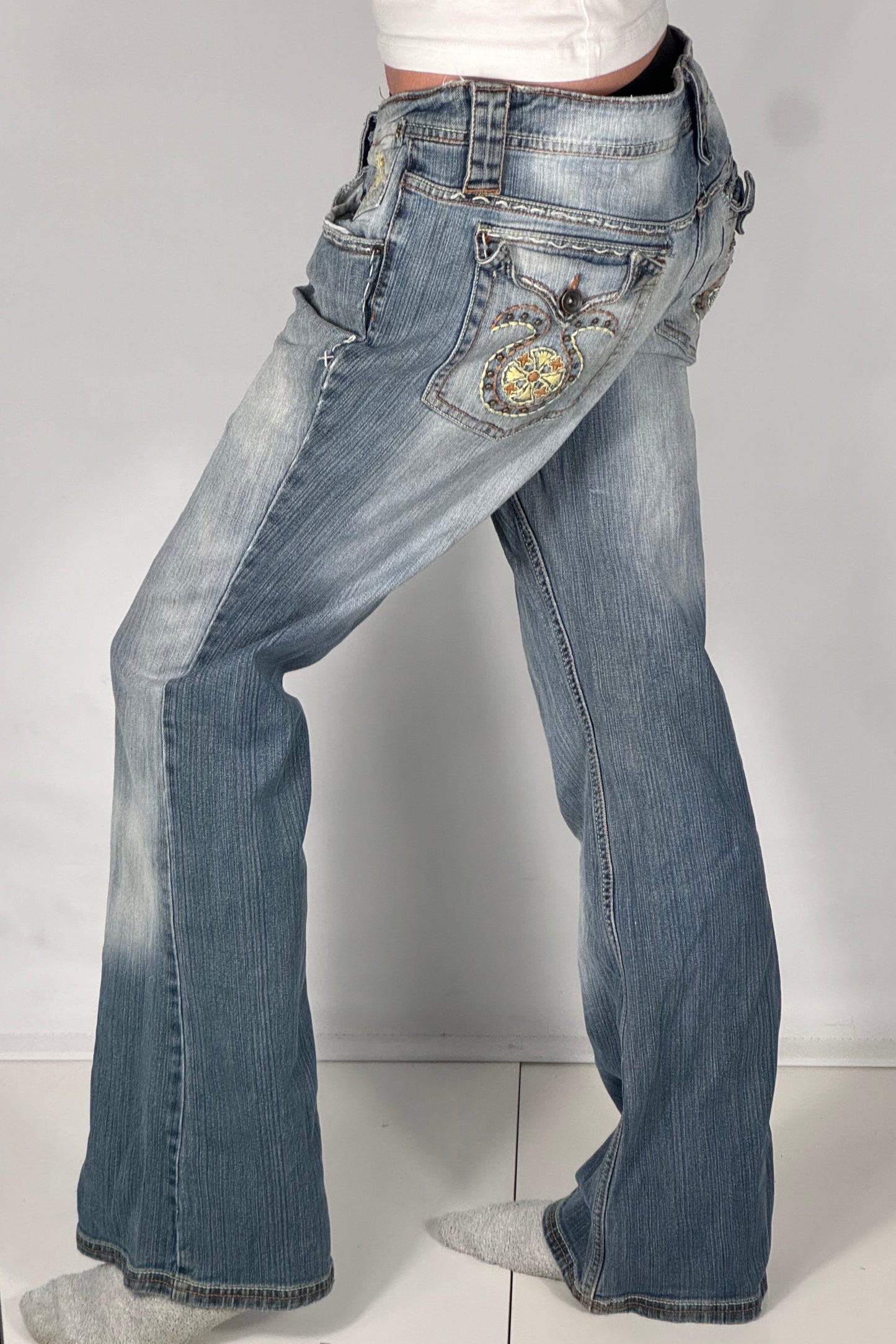 Lavlivede jeans str: M