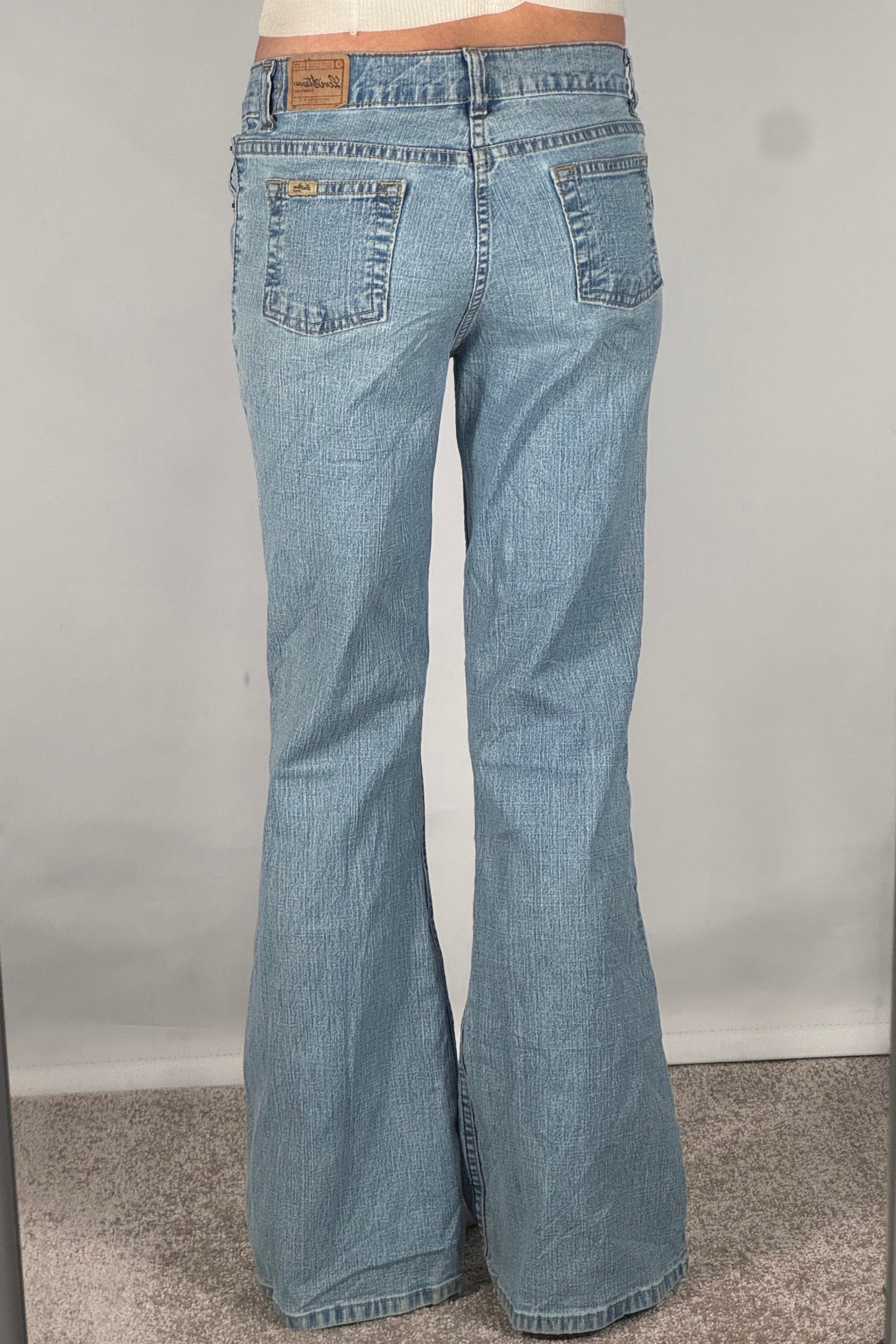 Utsvingte jeans str: XS
