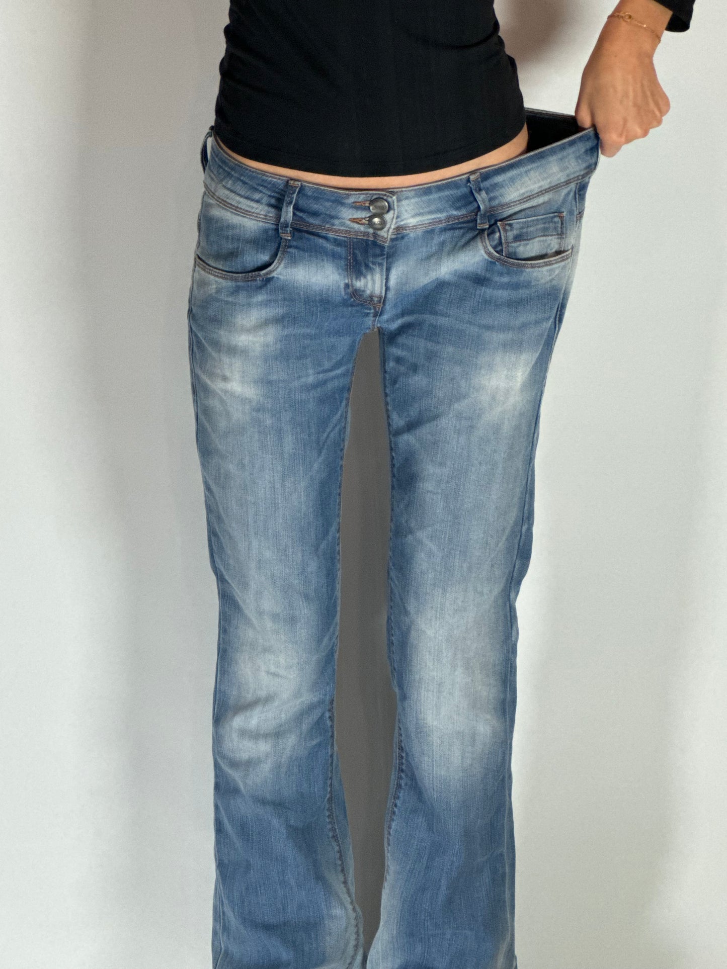 Lågmidjade jeans stl: M