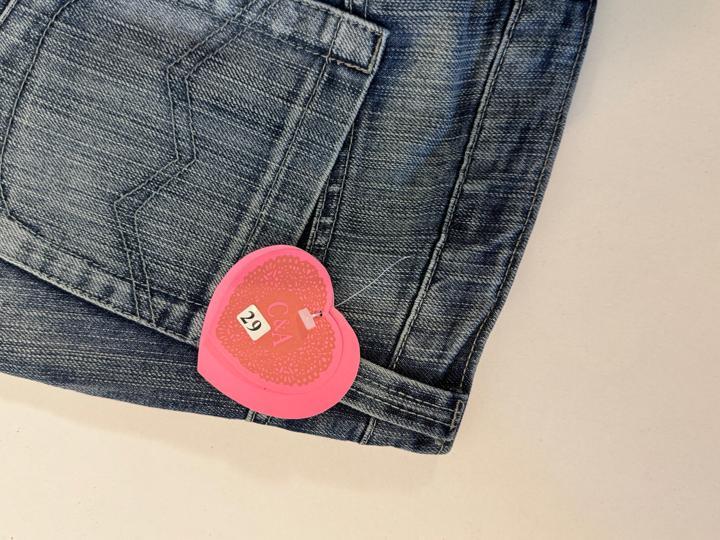 Utvängda jeans stl: S