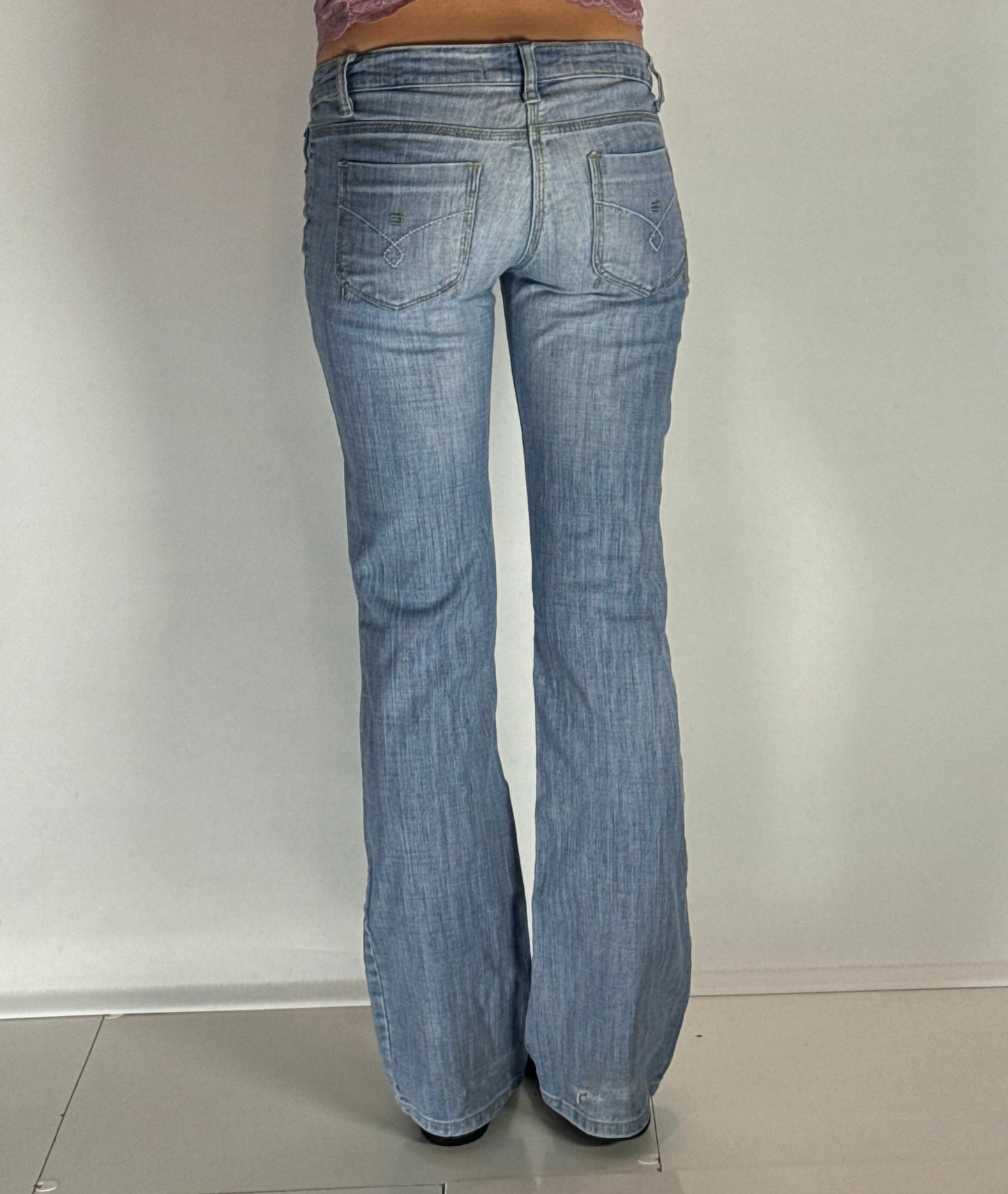 Lågmidjade jeans–stl: S
