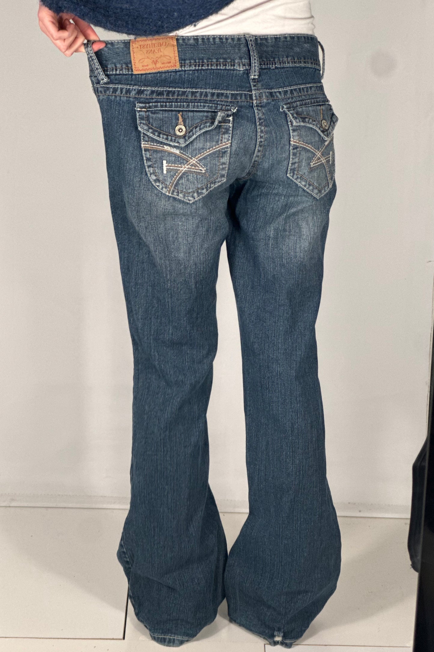 Lågmidjade jeans stl: M