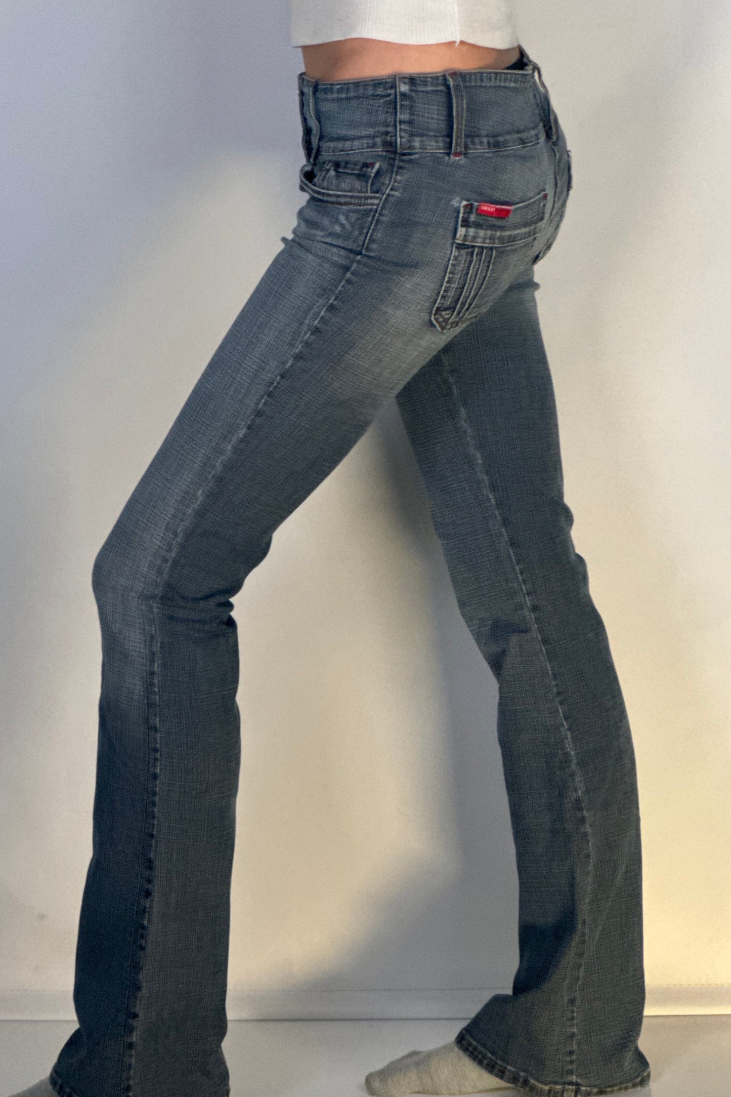 Utsvängda jeans stl: XS